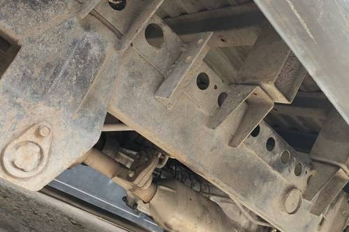 2011 Mitsubishi L300 Pickup Standard bekas