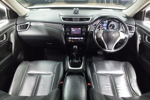 Second hand 2015 Nissan X Trail 2.0 AT HYB 