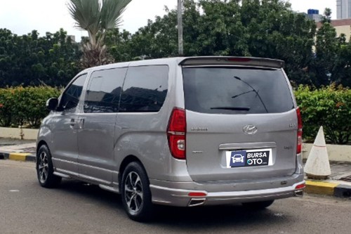 Dijual 2019 Hyundai H1 2.5L CRDi Royale bekas