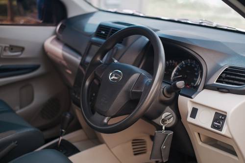 Beli mobil bekas