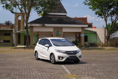 Beli mobil bekas