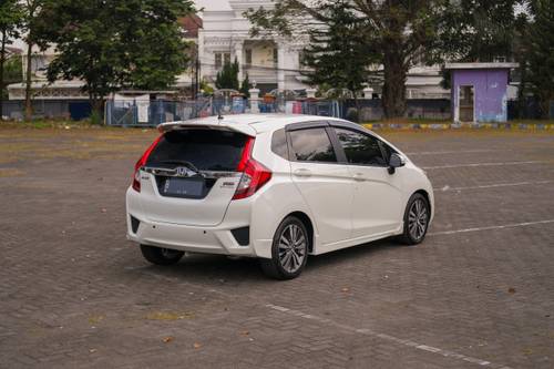 Dijual 2015 Honda Jazz RS 1.5 CVT (CKD) bekas