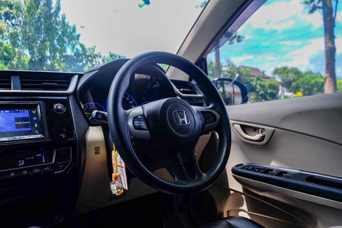 Beli mobil bekas