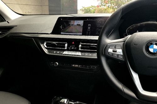 2022 BMW 2 Series Gran Coupe 218i bekas