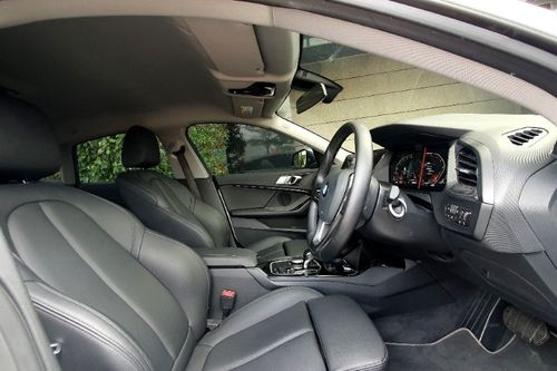 2022 BMW 2 Series Gran Coupe 218i bekas