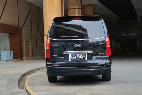 Dijual 2017 Hyundai H1 2.5L CRDi Royale bekas