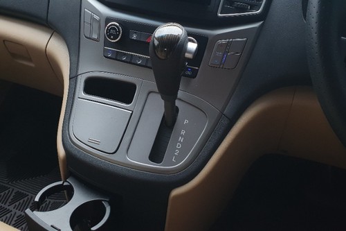 Dijual 2021 Hyundai H1 2.4L XG AT bekas