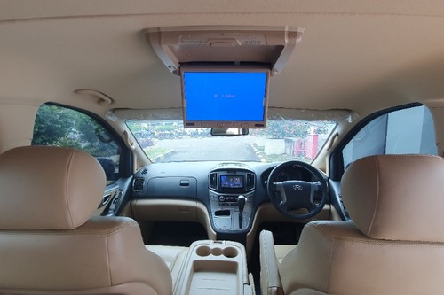 2021 Hyundai H1 2.4L XG AT bekas