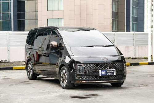 Used 2021 Hyundai Staria Signature 7