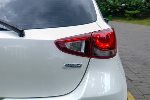 2017 Mazda 2 SKYACTIVE R A/T tua