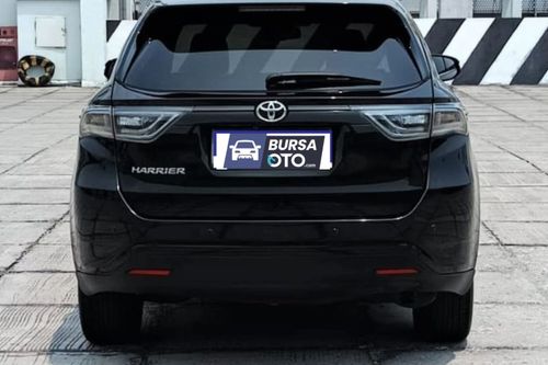 Old 2014 Toyota Harrier 2.0L Audioless AT