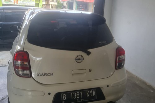 Dijual 2013 Nissan March 1.2 AT bekas