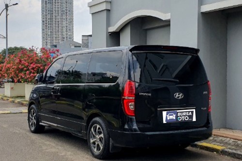 Dijual 2021 Hyundai H1 2.4L ROYALE AT bekas