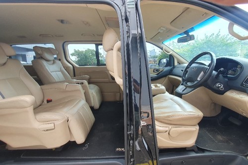 2021 Hyundai H1 2.4L ROYALE AT tua