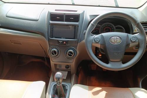 2015 Toyota Avanza E 1.3 MT tua