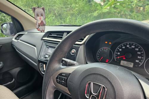 Dijual 2021 Honda Brio Satya E M/T bekas