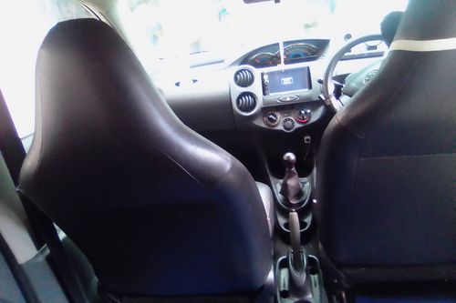 2013 Toyota Etios E MT bekas