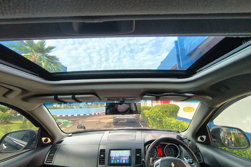 2009 Mitsubishi Outlander PHEV 2.4L bekas