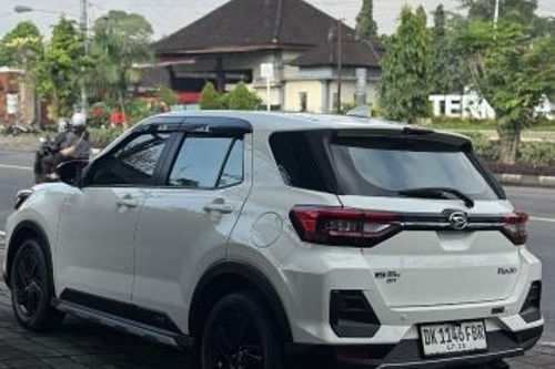 Dijual 2023 Daihatsu Rocky 1.2 X CVT bekas