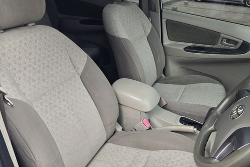2015 Toyota Innova DIESEL G 2.5 AT bekas