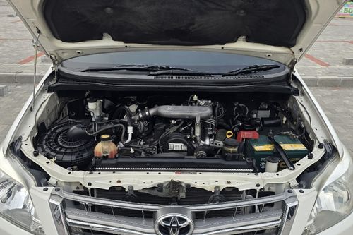 2015 Toyota Innova DIESEL G 2.5 AT bekas