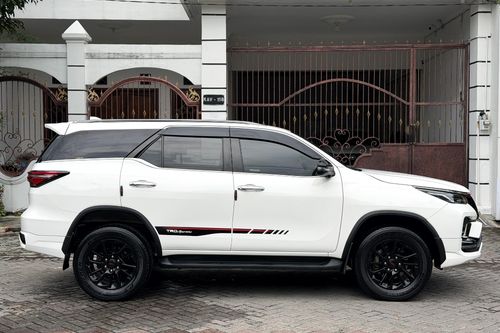2021 Toyota Fortuner 2.4L VRZ TRD LUX AT tua