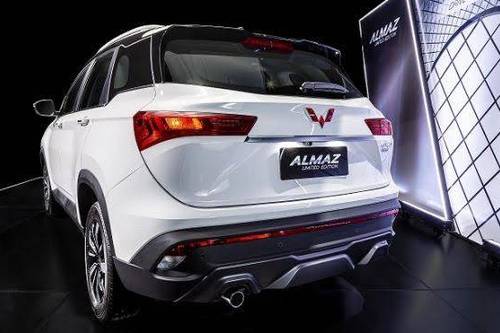 2021 Wuling Almaz RS