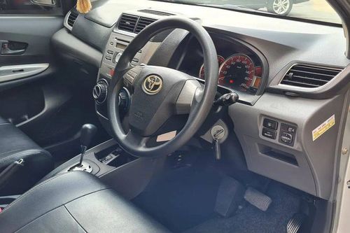 Second hand 2013 Toyota Avanza Veloz 1.5L AT 