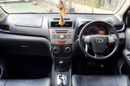 Used 2013 Toyota Avanza Veloz 1.5L AT