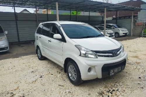 Used 2013 Daihatsu Xenia  1.3 R MT