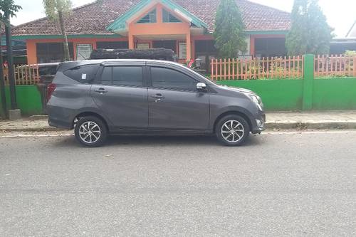 2017 Daihatsu Sigra 1.2 R MT