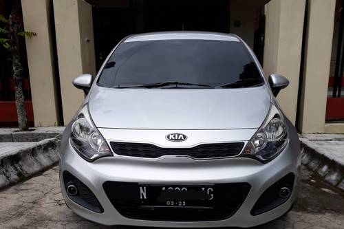 2013 Kia Rio  M/T bekas