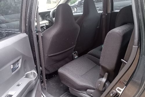 2nd Hand 2017 Daihatsu Sigra 1.2 R MT