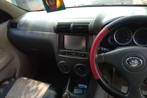 Beli mobil bekas