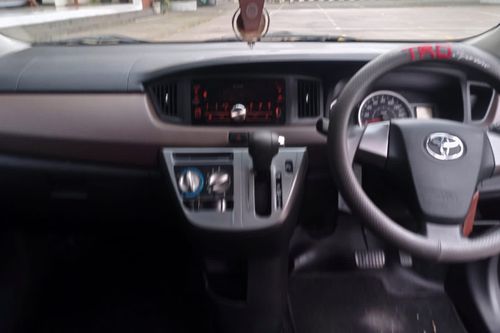 Used 2017 Toyota Calya G AT
