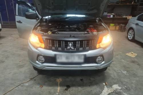 2017 Mitsubishi Strada Triton DC HDX 2.5L 4X4 PU bekas