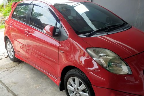 2013 Toyota Yaris  S Limited AT