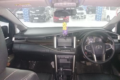 2019 Toyota New Innova V BENSIN 2.0L AT bekas