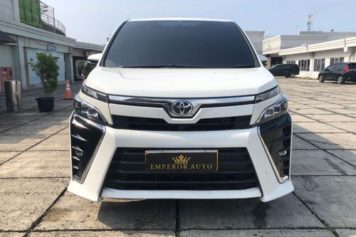 2019 Toyota Voxy 2.0 CVT