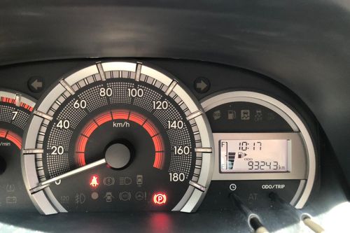 2017 Daihatsu Xenia 1.3 X MT bekas