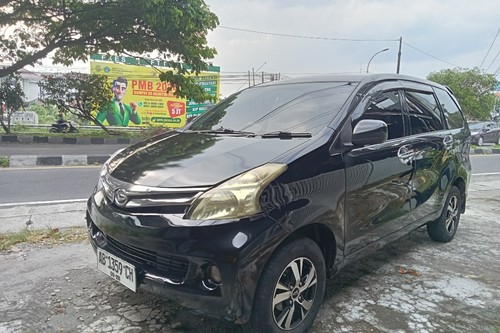 2013 Daihatsu Xenia  1.0 M MT DELUXE bekas