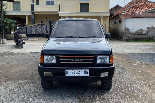 2013 Isuzu Panther 2.5 TURBO M/T PICK UP bekas