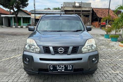 2015 Nissan X Trail ST 2.5L MT bekas