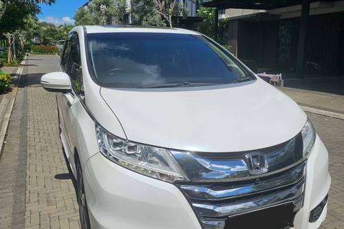 2015 Honda Odyssey Absolute 2.4L AT bekas