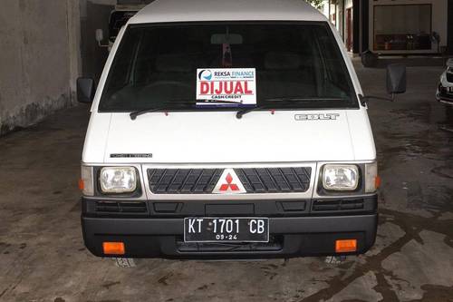 Used 2009 Mitsubishi L300 Minibus Standard