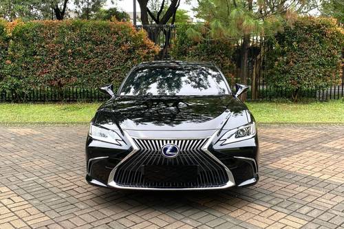 Used 2021 Lexus ES  300h Ultra Luxury