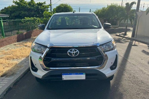2022 Toyota Hilux 2.4L DSL Single Cab 4x4 MT bekas