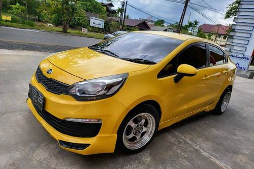 2015 Kia Rio  SE 1.4L MT