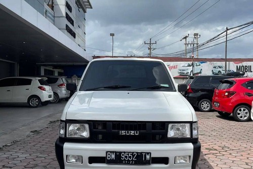 2018 Isuzu Panther 2.5 TURBO M/T PICK UP bekas