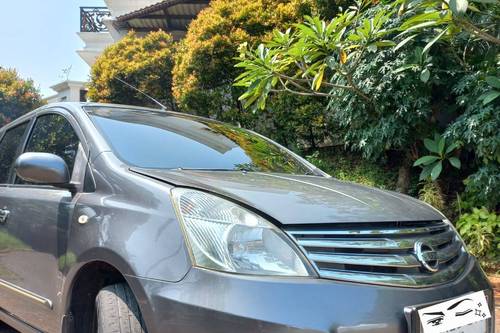 Used 2013 Nissan Grand Livina  1.5 XV AT